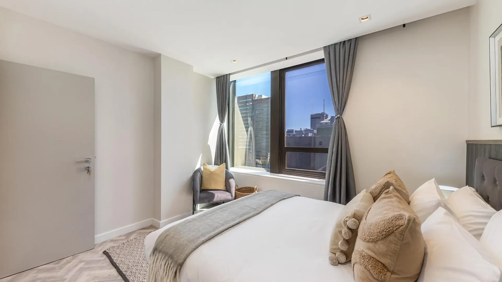 Foreshore Place Luxury Apartment Cape Town